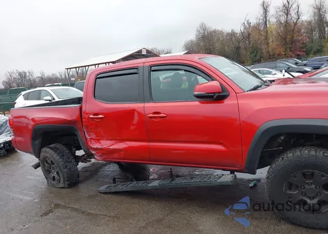2017 Toyota Tacoma Trd Off Road из США, поврежденный, VIN 5TFCZ5AN0HX059918